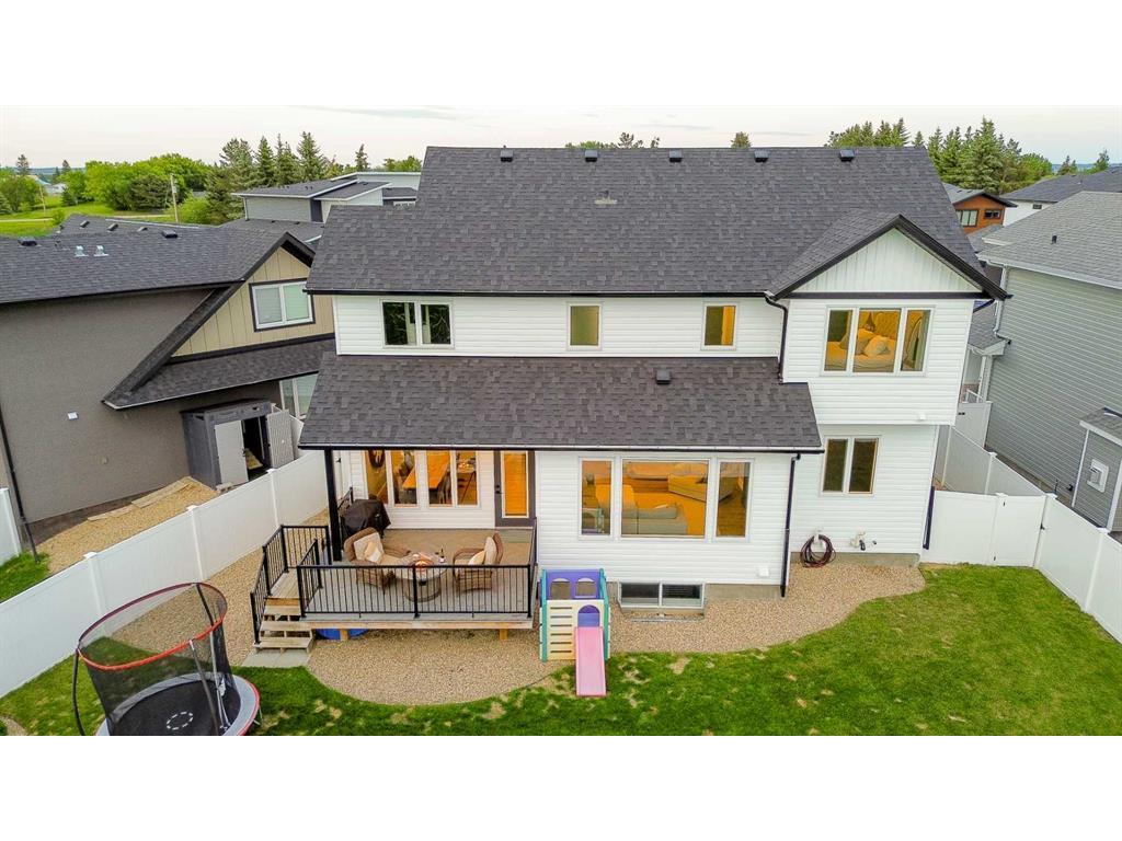 









8


Cameron

Court,
Lacombe,




AB
T4L 0K3

