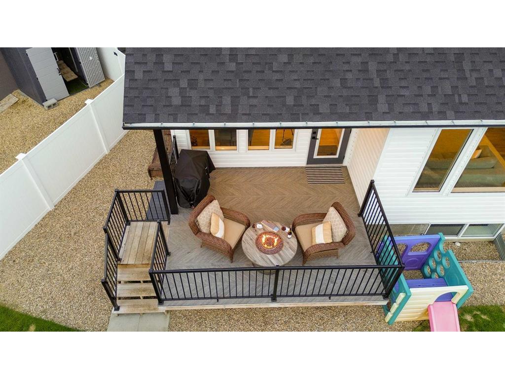 









8


Cameron

Court,
Lacombe,




AB
T4L 0K3

