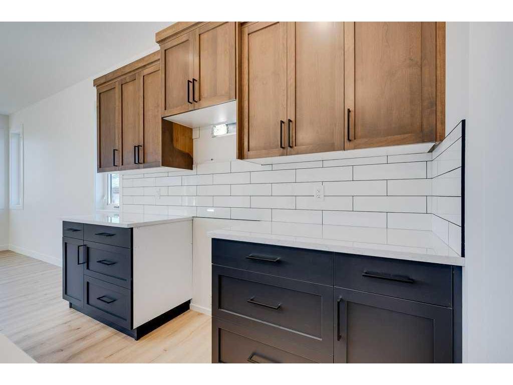 









6


Aztec

Street,
Blackfalds,




AB
T4M 0M7

