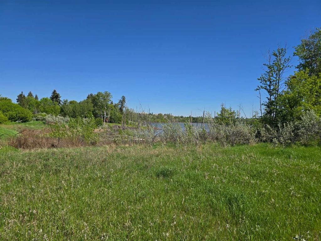 









20


Cranna Lake

Drive,
Lacombe,







AB
T4L 1S5

