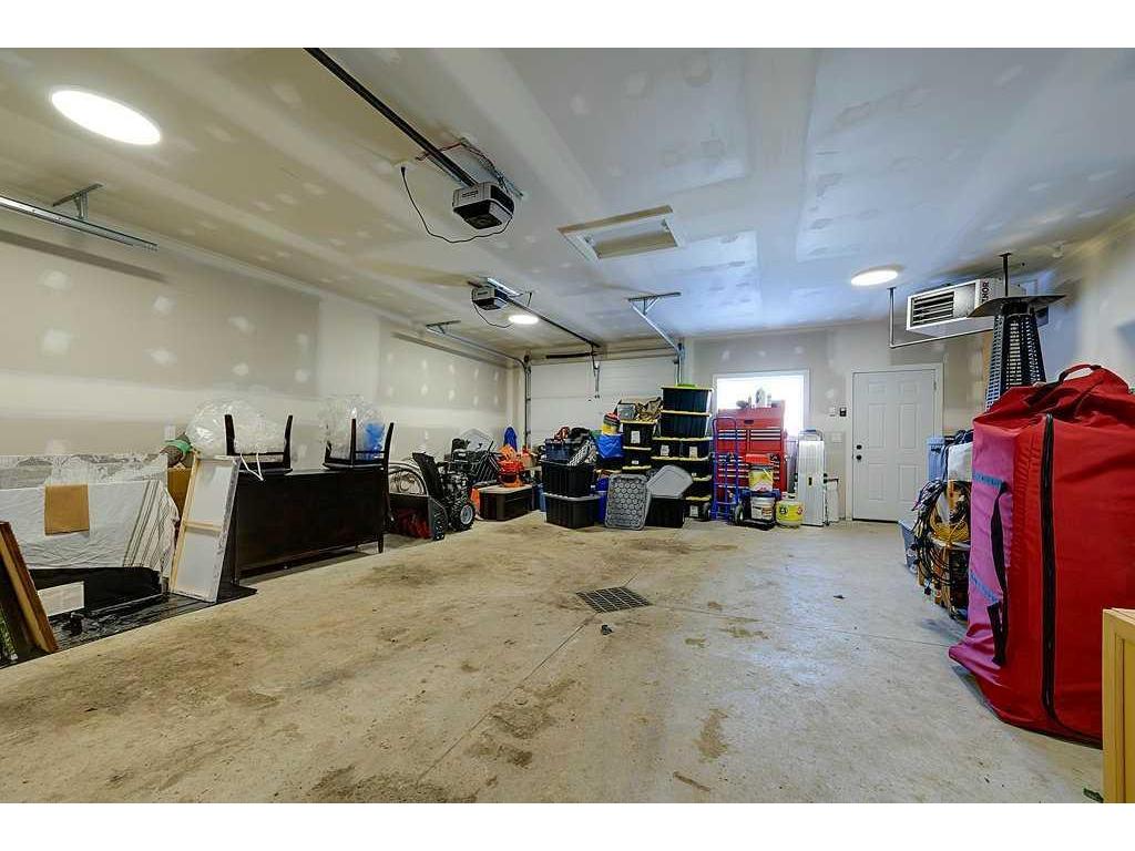 









4237


53

Street,
Red Deer,




AB
T4N 2E1

