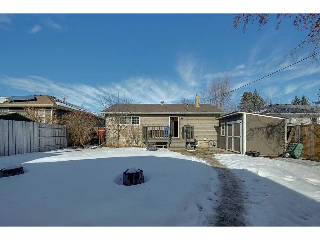 









4237


53

Street,
Red Deer,




AB
T4N 2E1

