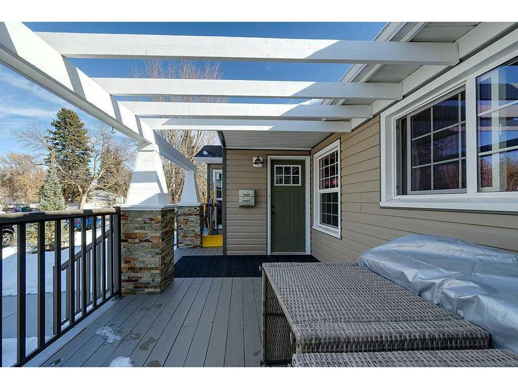 









4237


53

Street,
Red Deer,




AB
T4N 2E1

