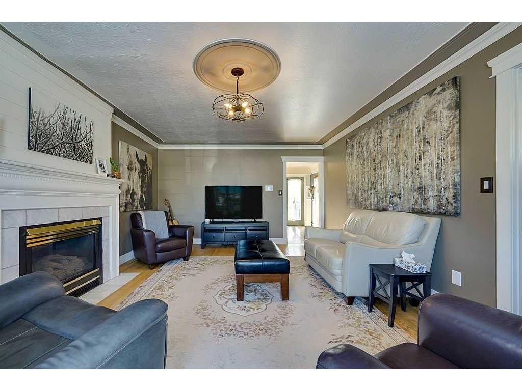 









4237


53

Street,
Red Deer,




AB
T4N 2E1

