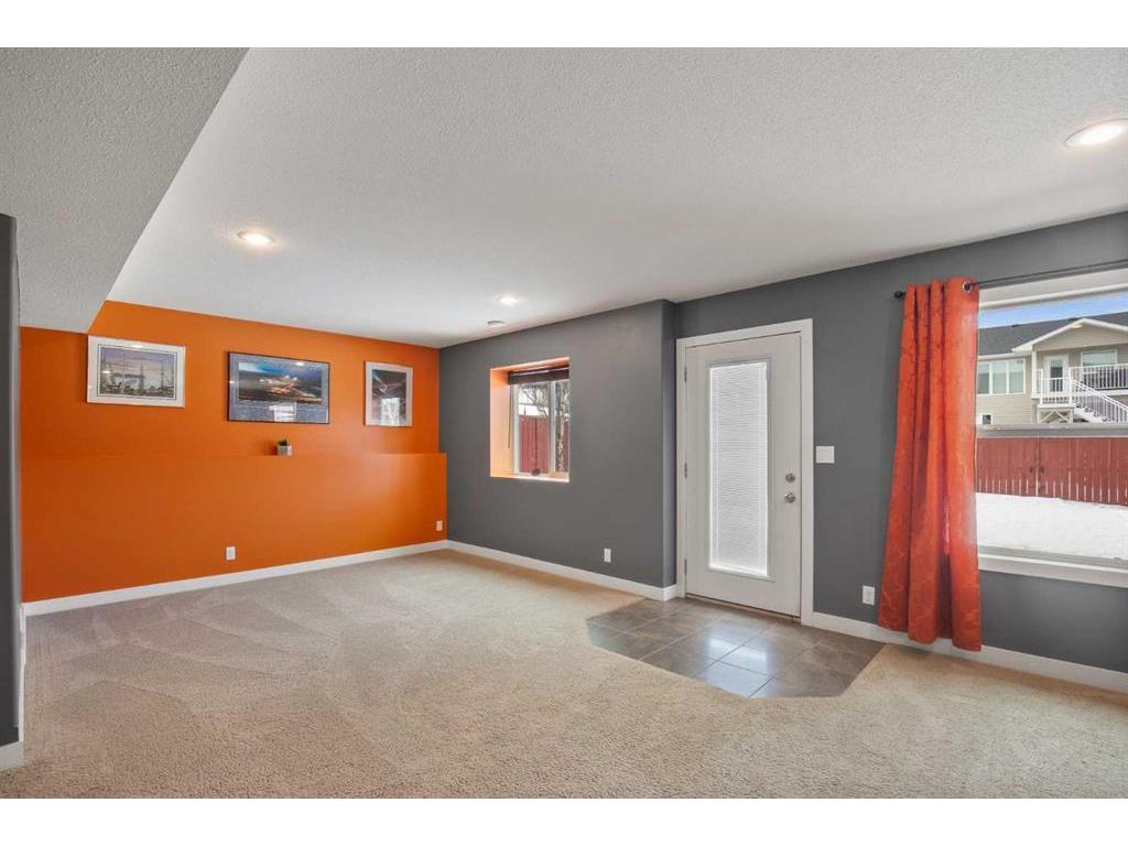 









40


Ebony

Street,
Lacombe,




AB
T4L 0G2

