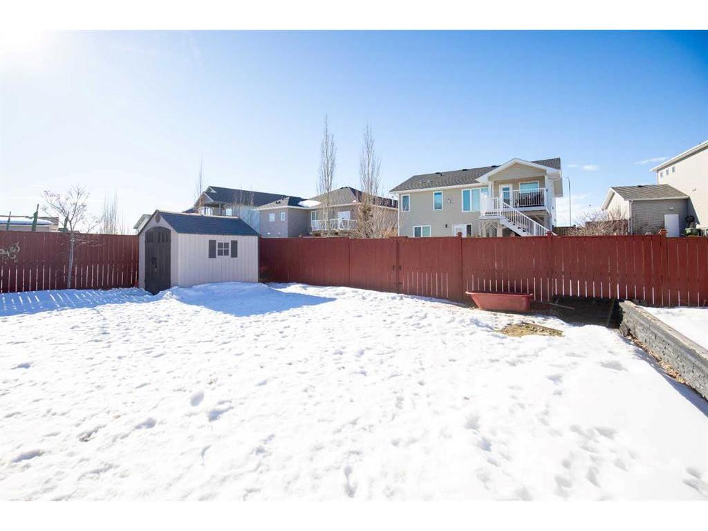 









40


Ebony

Street,
Lacombe,




AB
T4L 0G2

