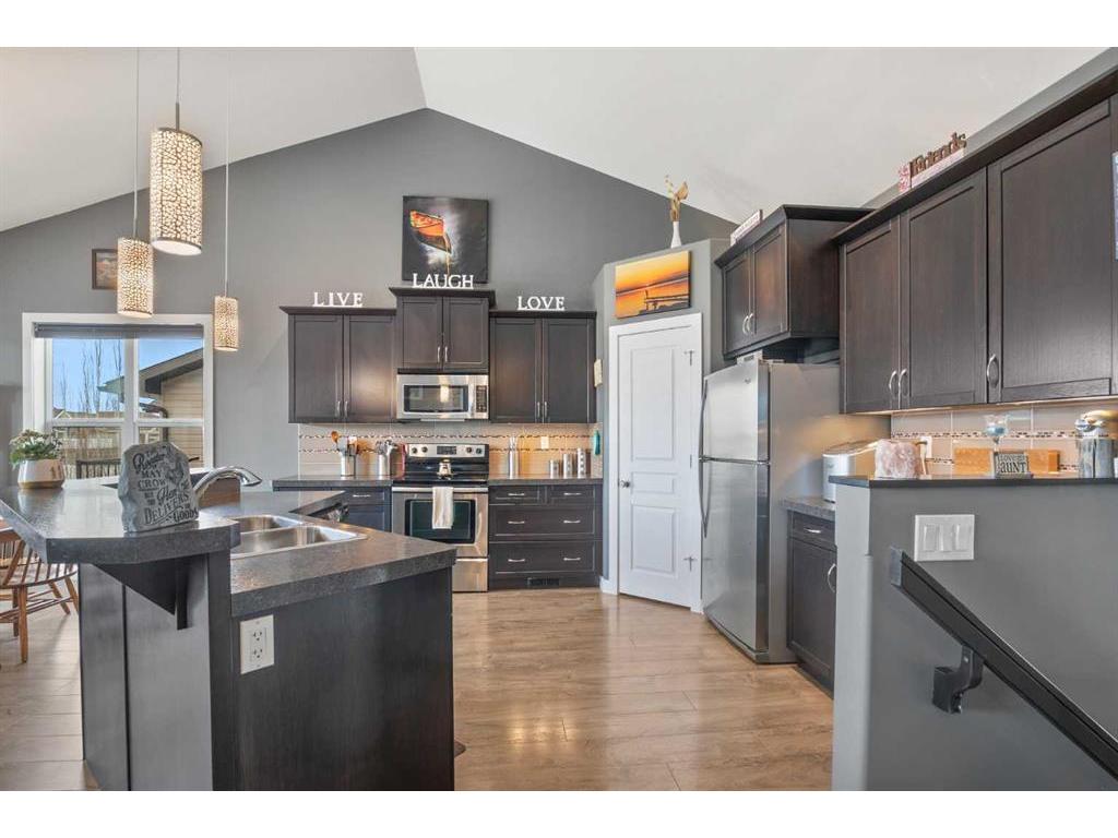 









40


Ebony

Street,
Lacombe,




AB
T4L 0G2

