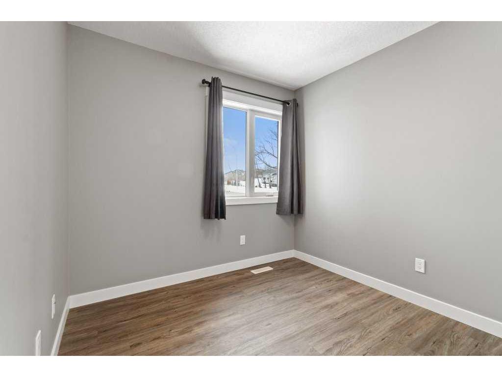 









5502


48A

Street,
Bentley,




AB
T0C 0J0

