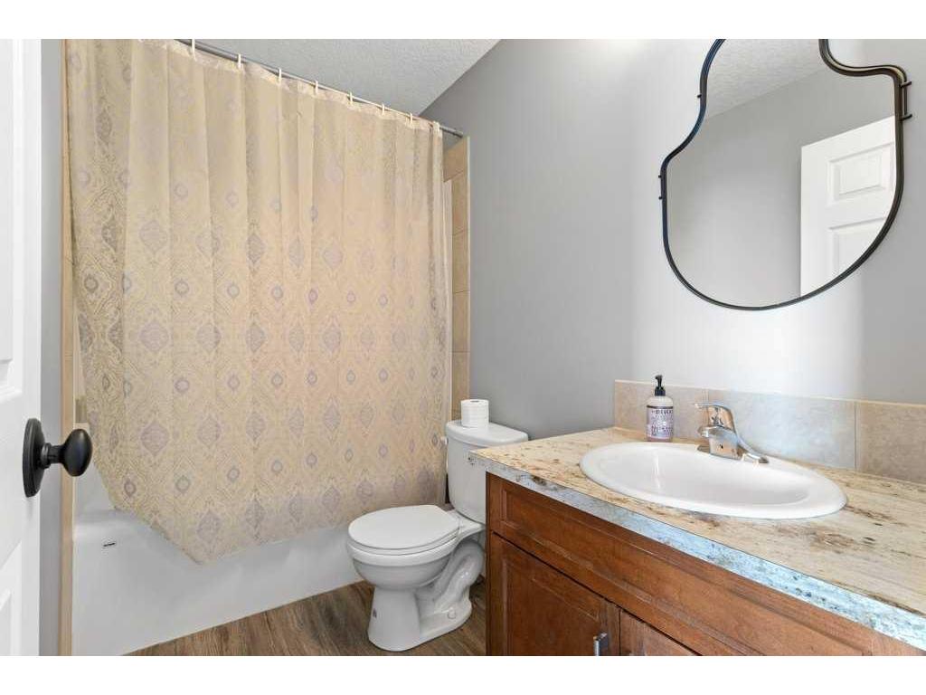 









5502


48A

Street,
Bentley,




AB
T0C 0J0

