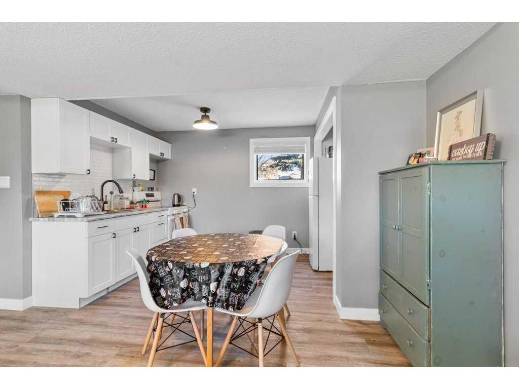 









5944


63

Street,
Red Deer,




AB
T4N 5N9

