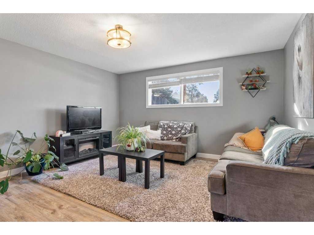 









5944


63

Street,
Red Deer,




AB
T4N 5N9

