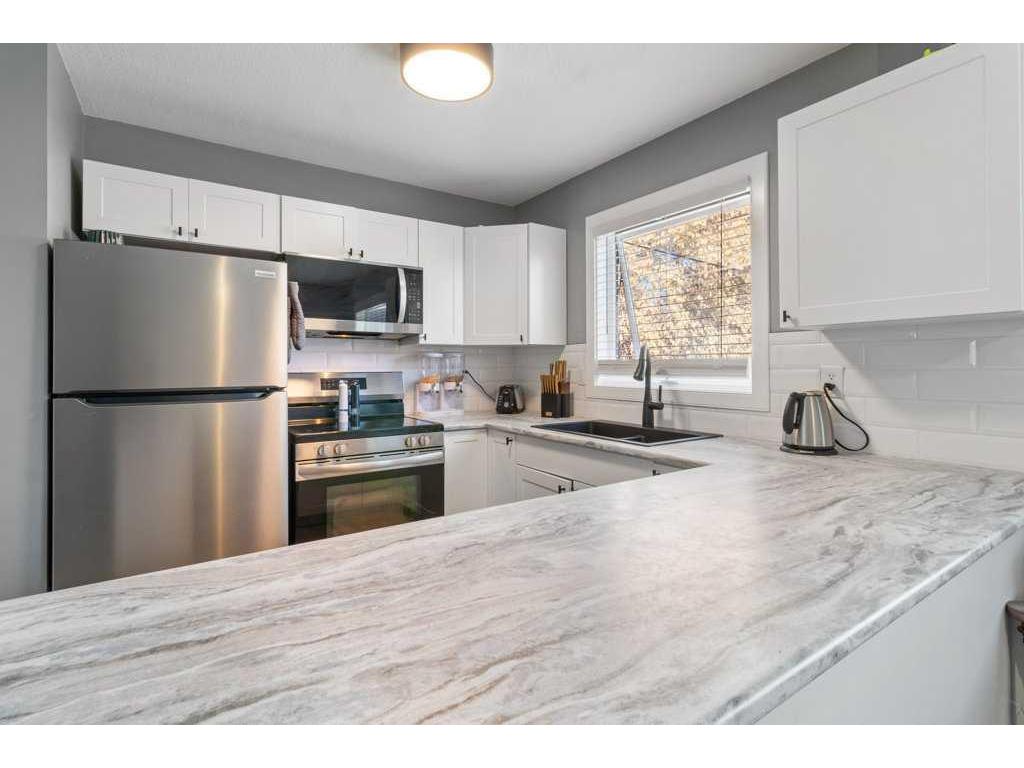 









5944


63

Street,
Red Deer,




AB
T4N 5N9


