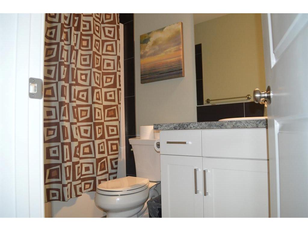 









4716


College

Avenue, 25,
Lacombe,




AB
T4L 0J5

