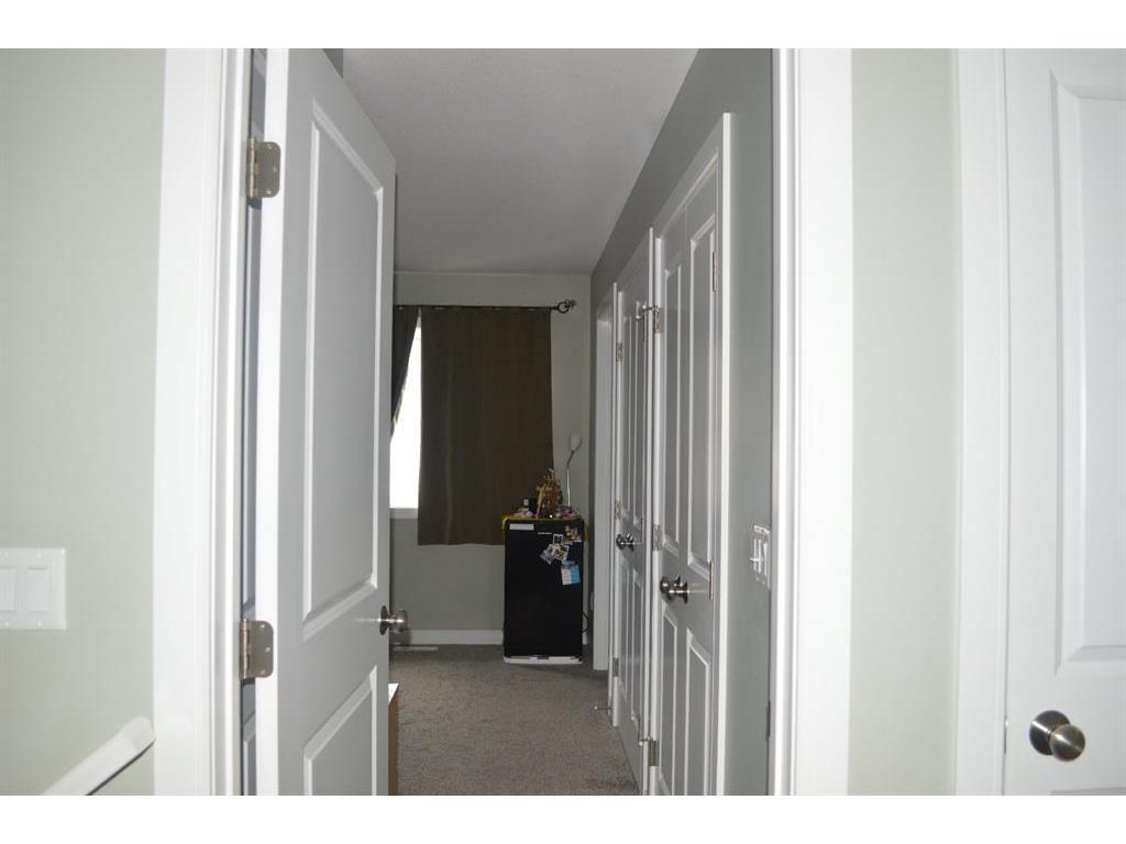 









4716


College

Avenue, 25,
Lacombe,




AB
T4L 0J5

