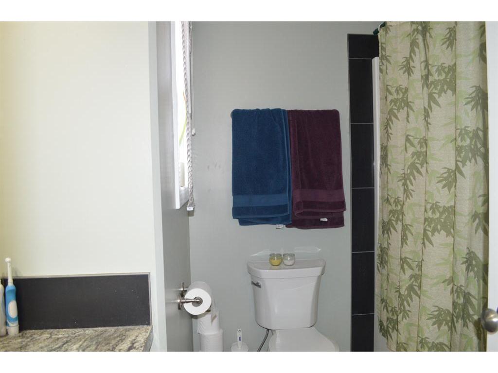 









4716


College

Avenue, 25,
Lacombe,




AB
T4L 0J5

