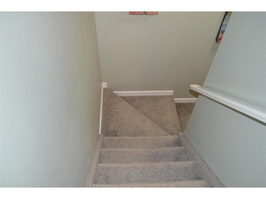 









4716


College

Avenue, 25,
Lacombe,




AB
T4L 0J5

