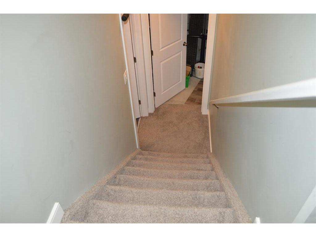 









4716


College

Avenue, 25,
Lacombe,




AB
T4L 0J5

