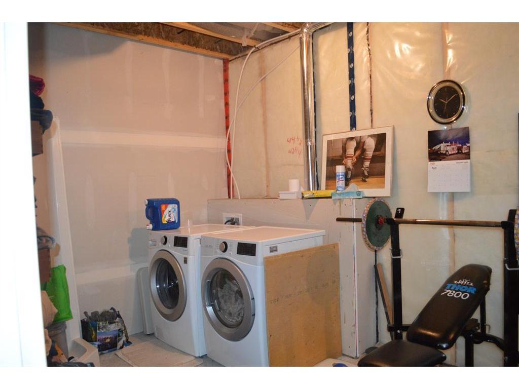 









4716


College

Avenue, 25,
Lacombe,




AB
T4L 0J5

