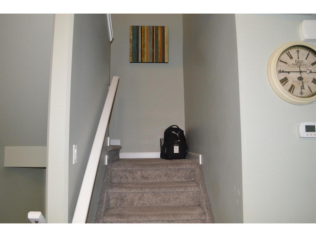 









4716


College

Avenue, 25,
Lacombe,




AB
T4L 0J5

