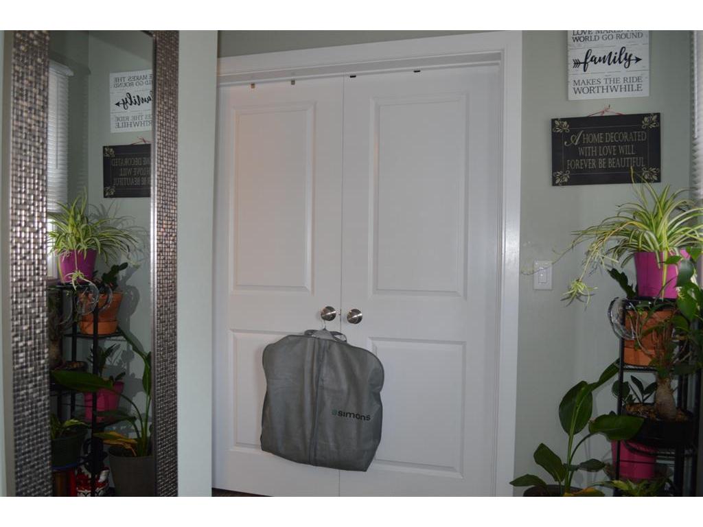 









4716


College

Avenue, 25,
Lacombe,




AB
T4L 0J5

