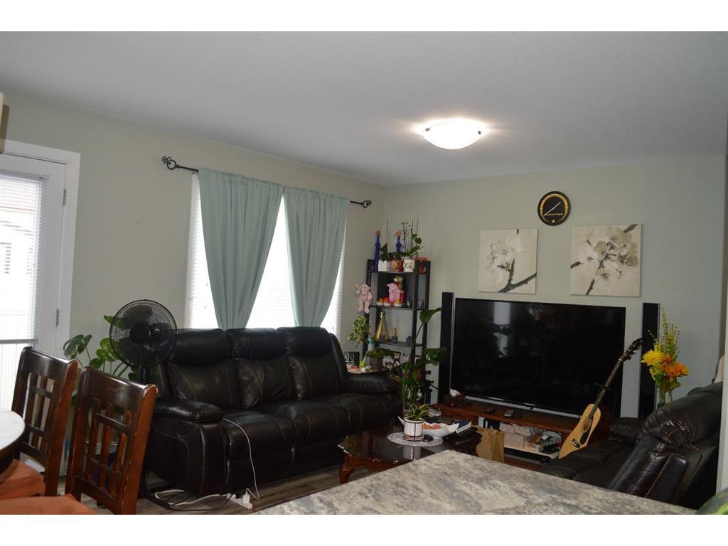 









4716


College

Avenue, 25,
Lacombe,




AB
T4L 0J5

