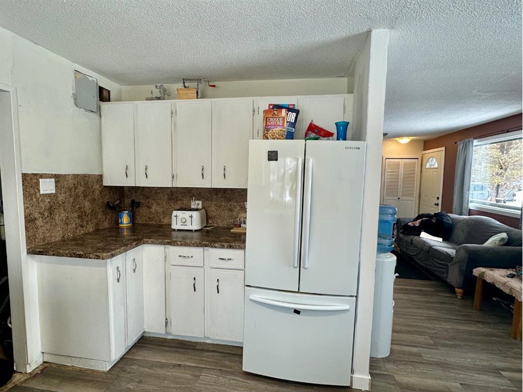 









51551


Range Road 212A

, 35,
Rural Strathcona County,




AB
T8G 1B2

