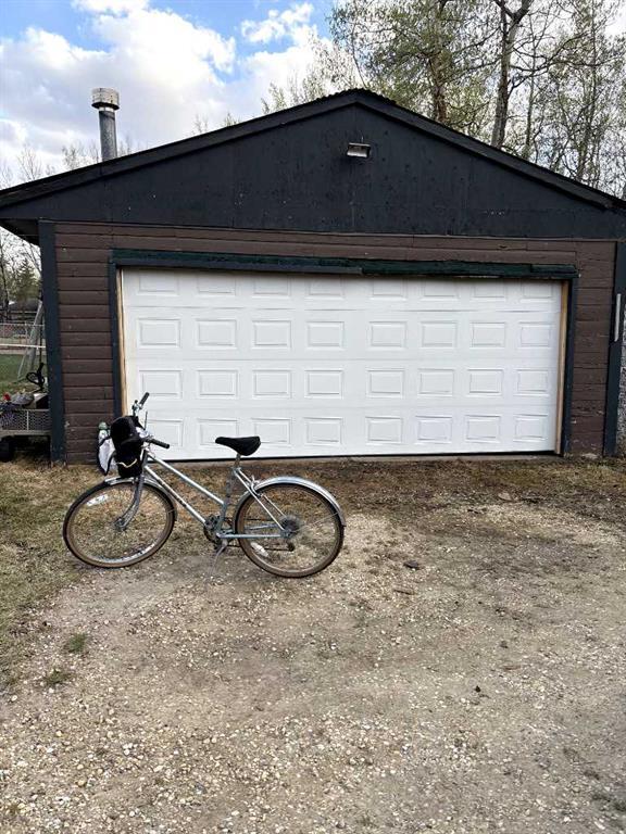 









51551


Range Road 212A

, 35,
Rural Strathcona County,




AB
T8G 1B2

