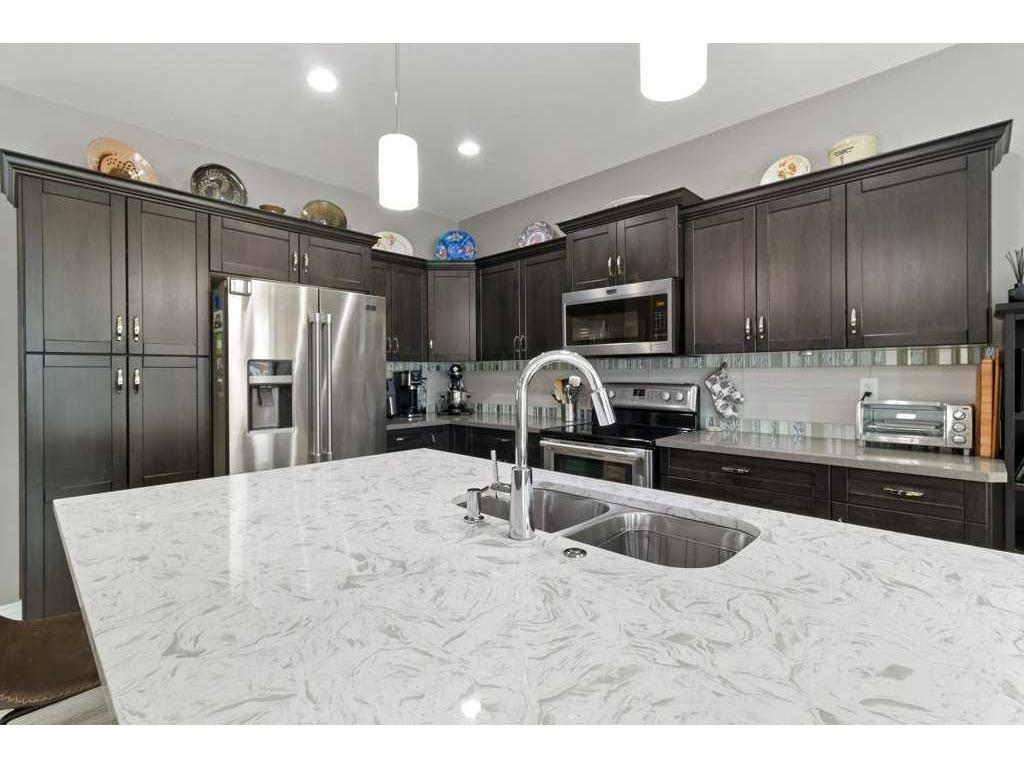 









11


Rosse

Place,
Sylvan Lake,




AB
T4S 0G9

