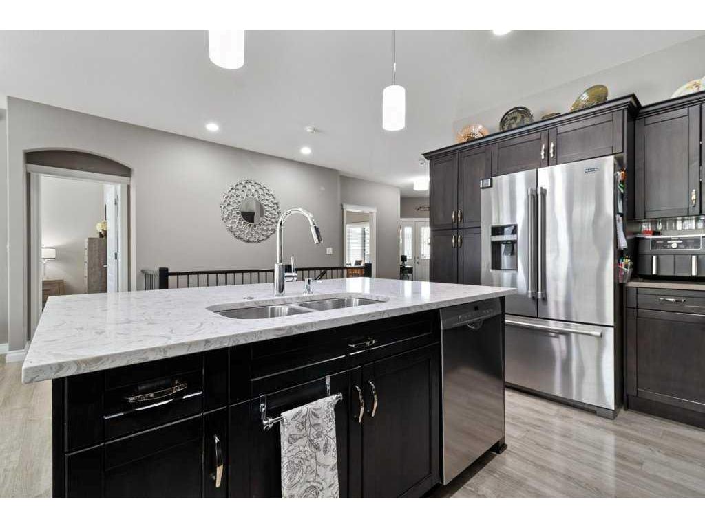 









11


Rosse

Place,
Sylvan Lake,




AB
T4S 0G9

