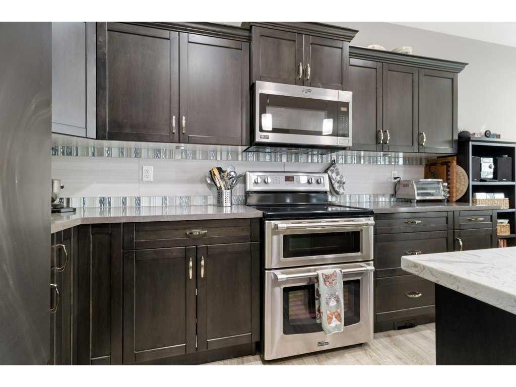 









11


Rosse

Place,
Sylvan Lake,




AB
T4S 0G9

