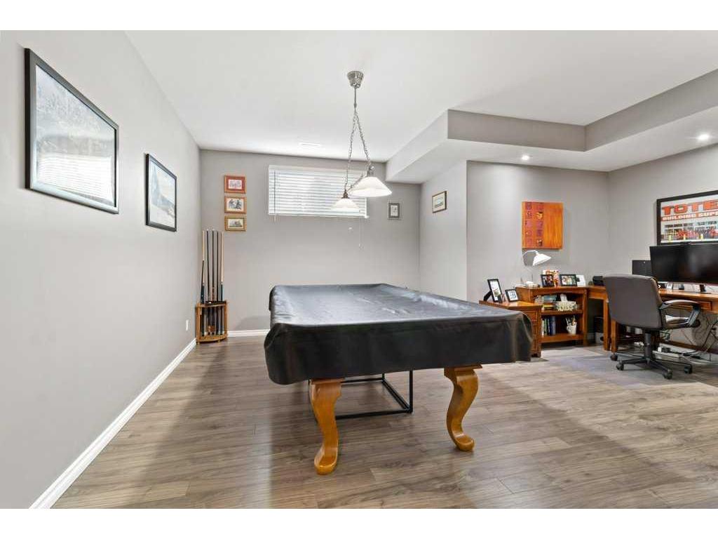 









11


Rosse

Place,
Sylvan Lake,




AB
T4S 0G9

