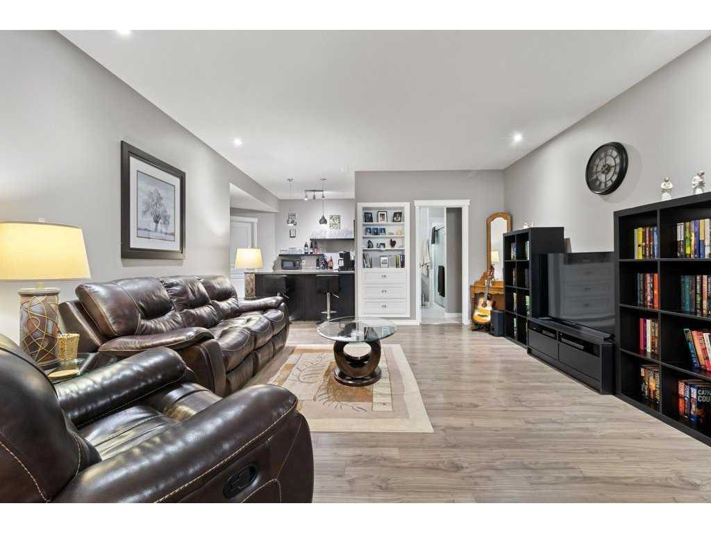 









11


Rosse

Place,
Sylvan Lake,




AB
T4S 0G9

