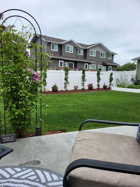 









11


Rosse

Place,
Sylvan Lake,




AB
T4S 0G9

