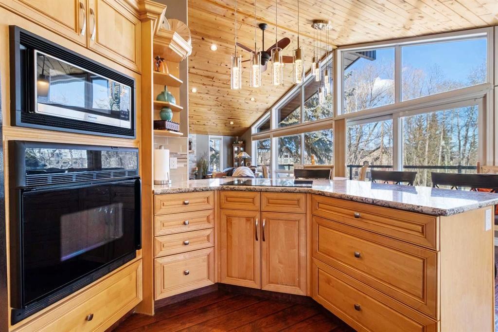 









25054


South Pine Lake

Road, 113,
Rural Red Deer County,




AB
T0M 1R0

