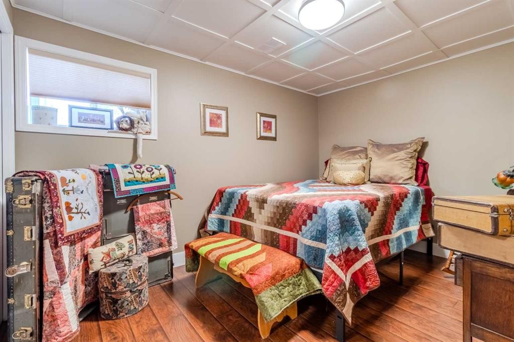 









25054


South Pine Lake

Road, 113,
Rural Red Deer County,




AB
T0M 1R0

