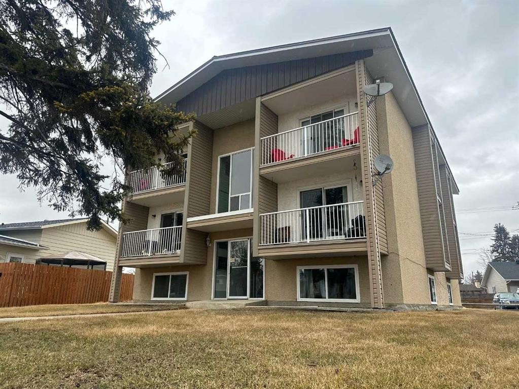 









5704


44

Avenue, 1-6,
Lacombe,




AB
T4L 1E4

