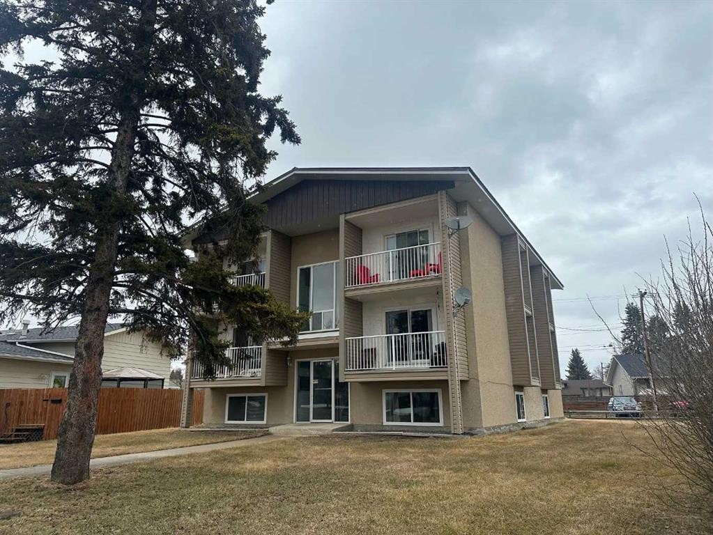 









5704


44

Avenue, 1-6,
Lacombe,




AB
T4L 1E4

