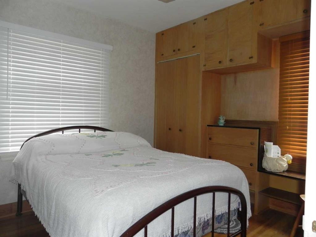 









Oliver


Avenue

, 66,
Gull Lake,




AB
T0C 0J0


