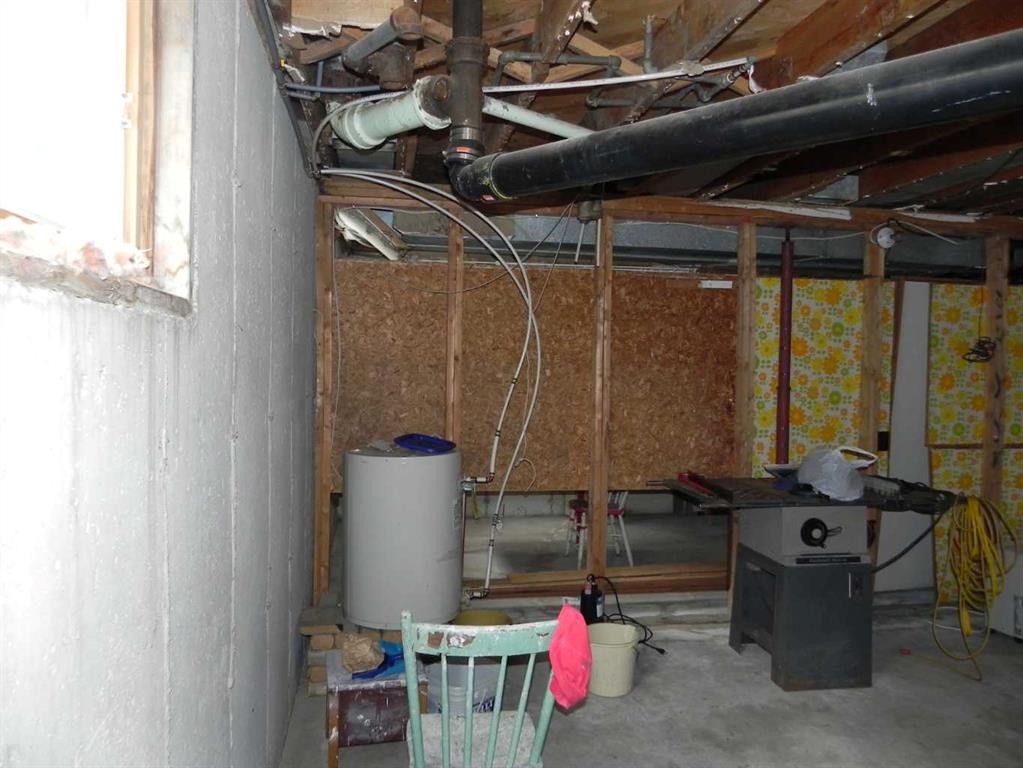 









Oliver


Avenue

, 66,
Gull Lake,




AB
T0C 0J0

