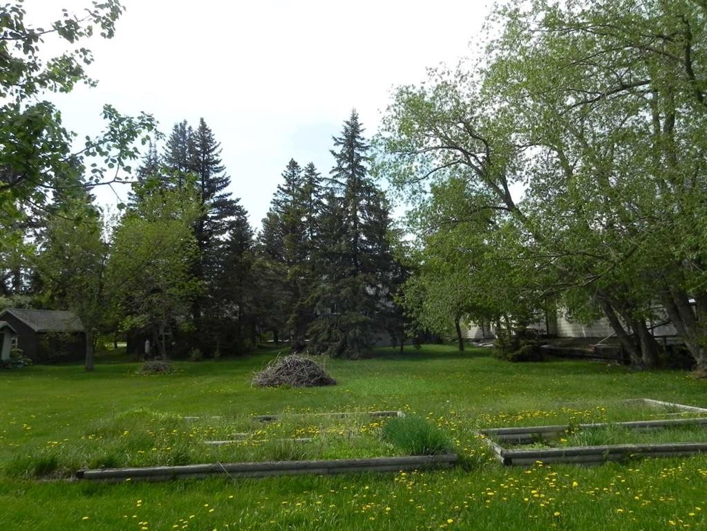 









Oliver


Avenue

, 66,
Gull Lake,




AB
T0C 0J0

