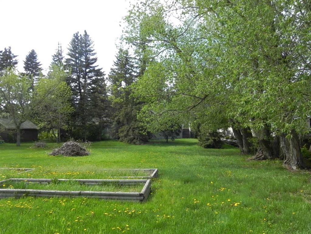 









Oliver


Avenue

, 66,
Gull Lake,




AB
T0C 0J0

