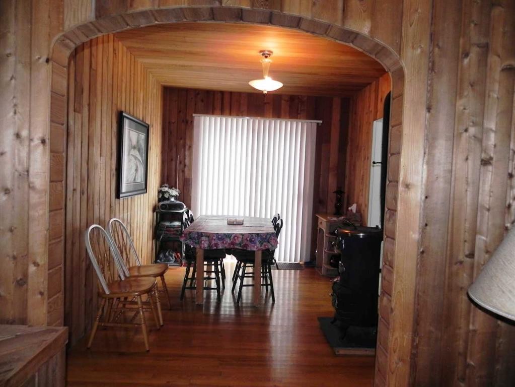 









Oliver


Avenue

, 66,
Gull Lake,




AB
T0C 0J0

