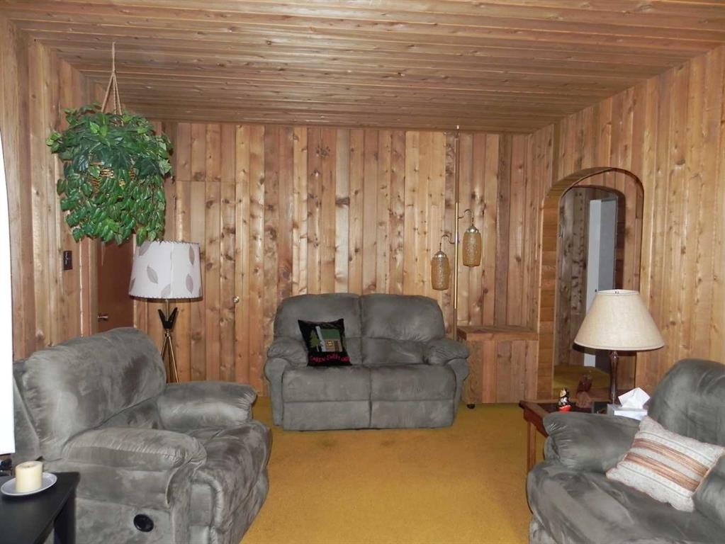 









Oliver


Avenue

, 66,
Gull Lake,




AB
T0C 0J0

