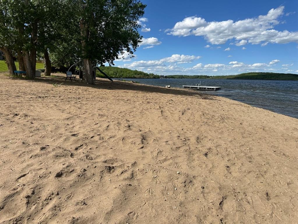 









25054


South Pine Lake Road

, 18,
Rural Red Deer County,




AB
T0M 1R0

