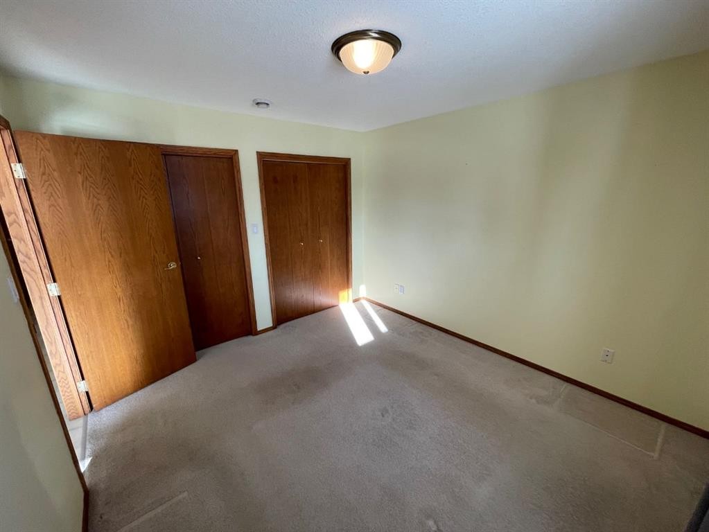









4821


54

Street, A,
Camrose,




AB
T4V 2A3

