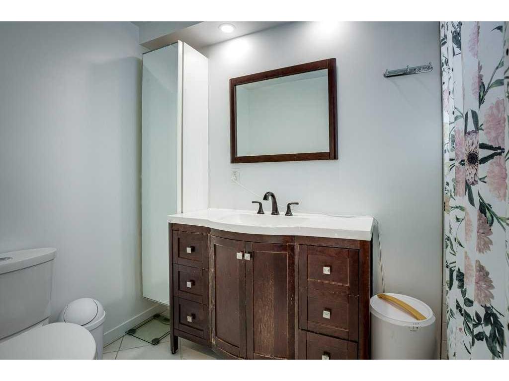 









23


Martin

Close,
Red Deer,




AB
T4N 0G9

