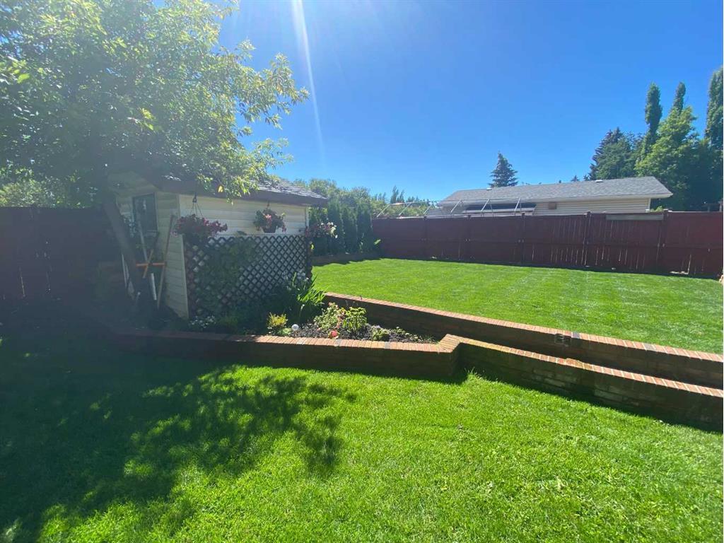 









23


Martin

Close,
Red Deer,




AB
T4N 0G9

