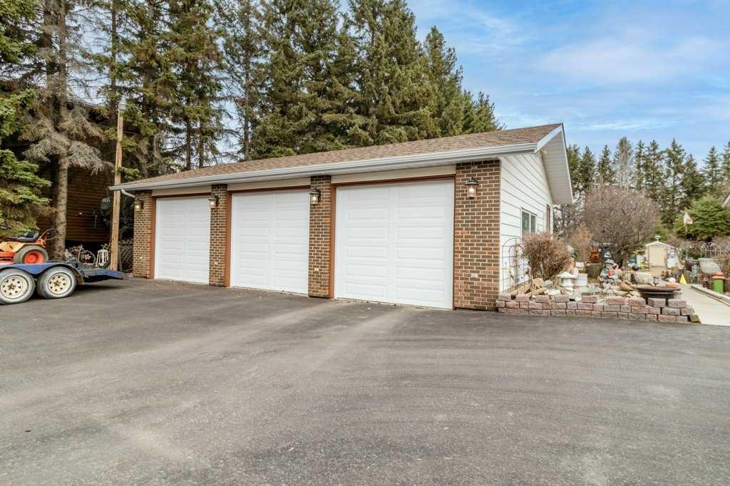 









14-39026


RR 275

,
Linn Valley,




AB
T4S 2A9

