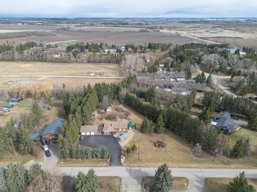 









14-39026


RR 275

,
Linn Valley,




AB
T4S 2A9

