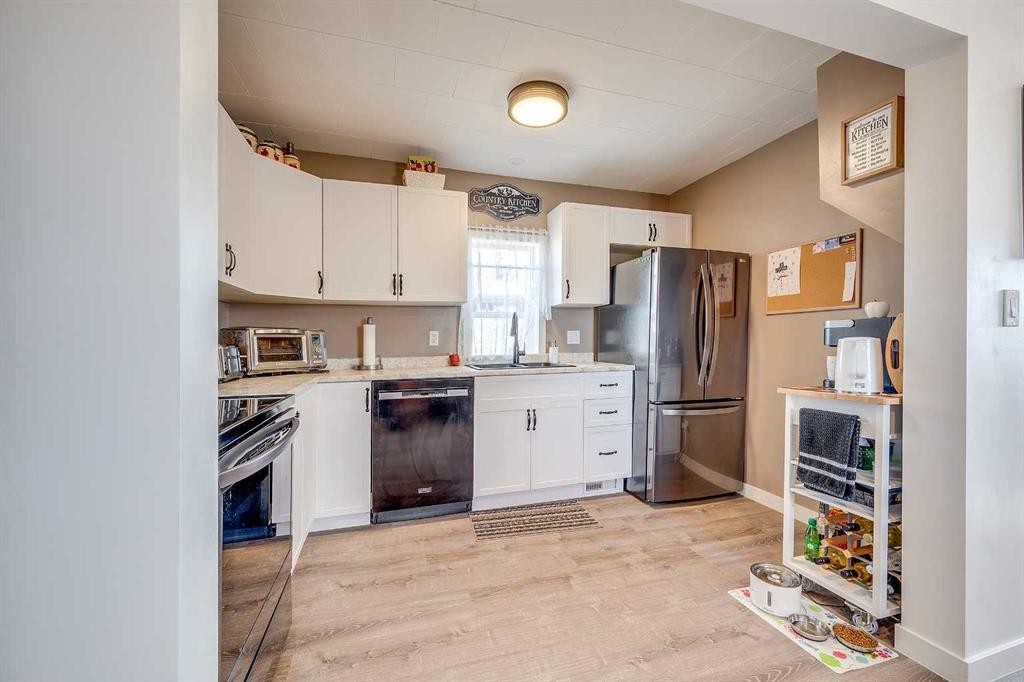 









2026


26

Avenue,
Delburne,




AB
T0M 0V0

